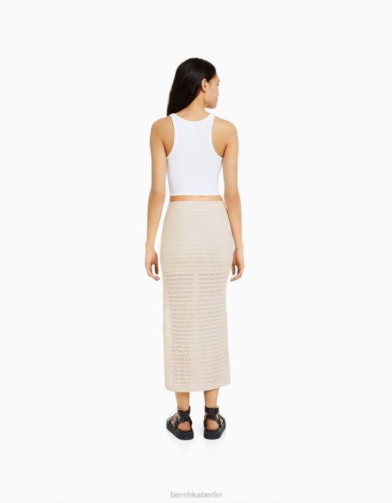 Beige Bershka Frauen rustikaler gehäkelter Midirock H00J1929