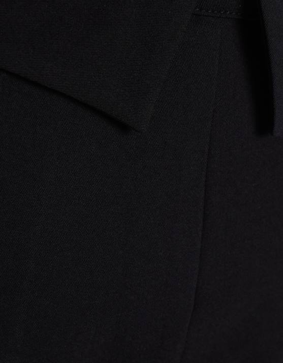 Schwarz Bershka Frauen Maßgeschneiderter Minirock mit Kellerfalten H00J1620