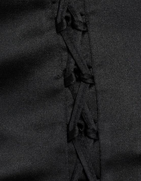 Schwarz Bershka Frauen Minirock aus Satin mit Schnürung H00J1666