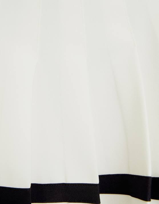 Weiss Bershka Frauen Minirock mit Kellerfalten und Streifen H00J1670