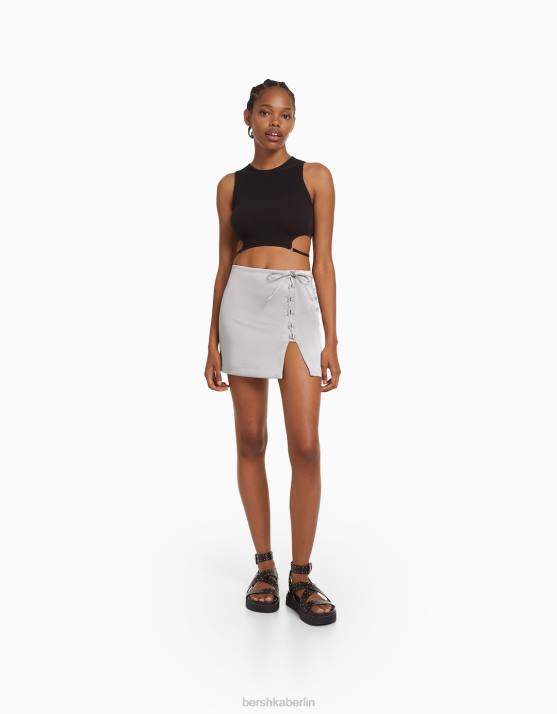 grau Bershka Frauen Minirock aus Satin mit Schnürung H00J1667