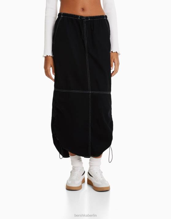 Schwarz Bershka Frauen Fallschirm-Jeans-Midirock H00J1379