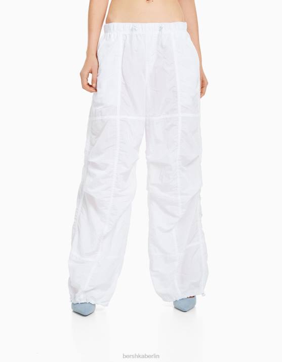 Weiss Bershka Frauen Nylon-Fallschirmhose H00J1332