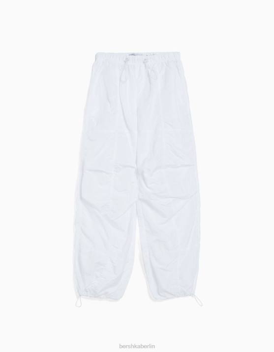 Weiss Bershka Frauen Nylon-Fallschirmhose H00J1332