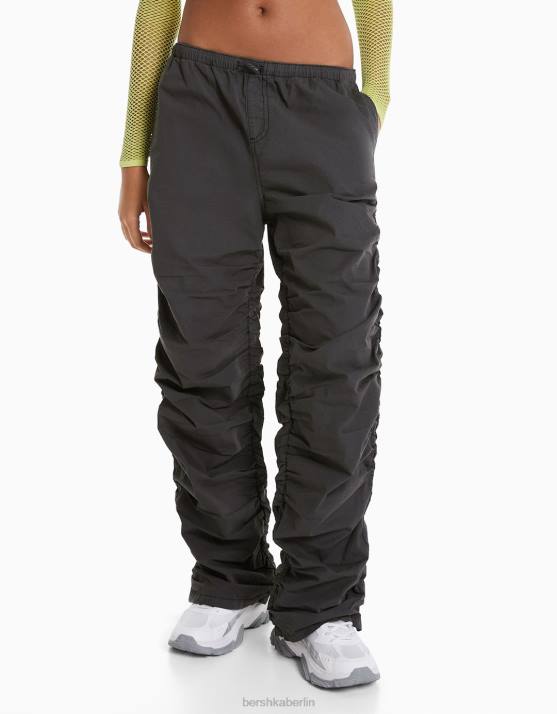 dunkelgrau Bershka Frauen Fallschirmjeans mit seitlicher Raffung H00J1295