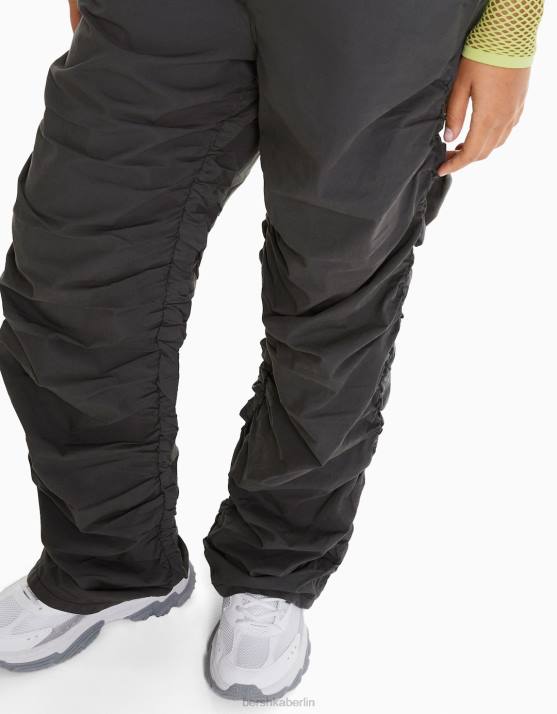 dunkelgrau Bershka Frauen Fallschirmjeans mit seitlicher Raffung H00J1295