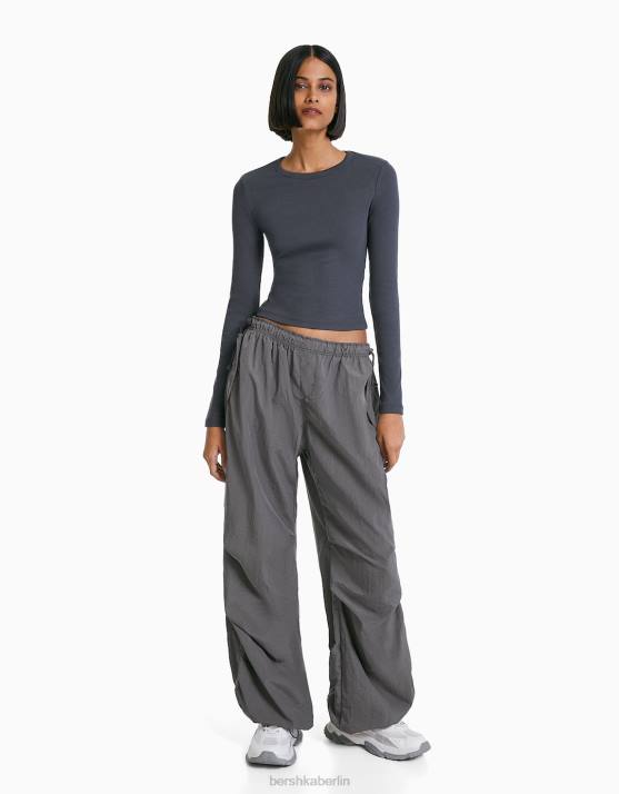 grau Bershka Frauen Nylon-Fallschirm-Jogginghose H00J1312