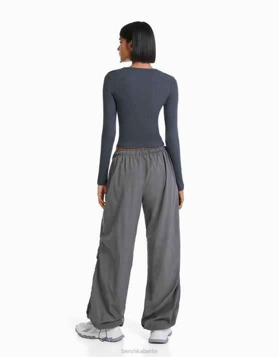 grau Bershka Frauen Nylon-Fallschirm-Jogginghose H00J1312