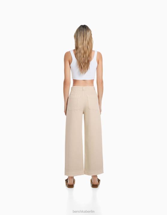 Sand Bershka Frauen Culottes aus Baumwolle H00J1438