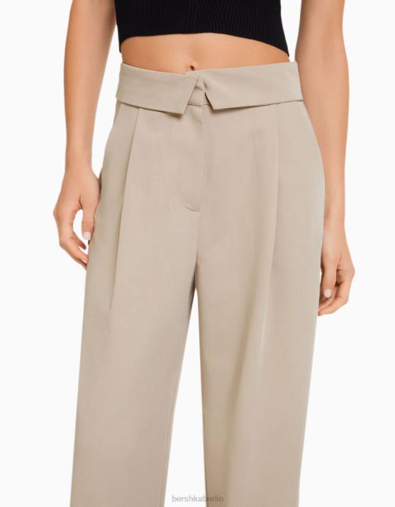 Sand Bershka Frauen maßgeschneiderte Hose mit umgeschlagener Taille H00J1428
