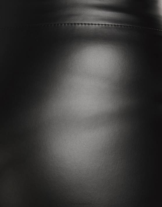 Schwarz Bershka Frauen Leggings aus Kunstleder H00J1442