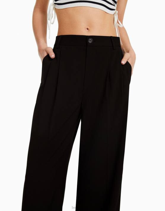 Schwarz Bershka Frauen Taillierte Hose im Dad-Fit H00J1475