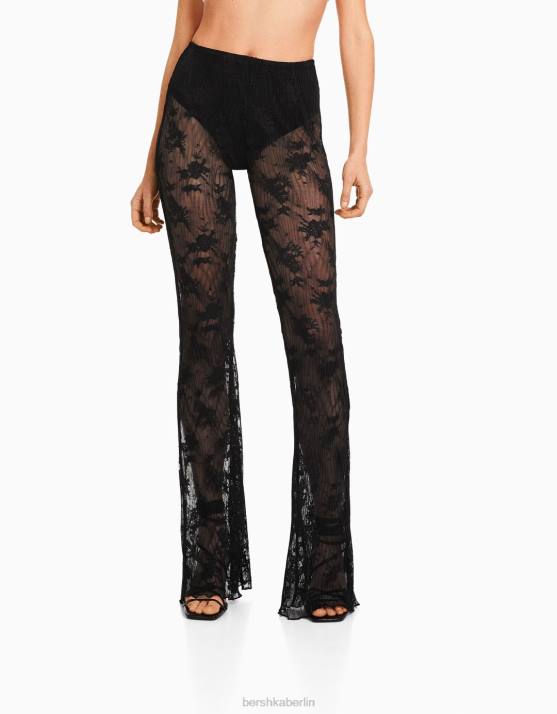 Schwarz Bershka Frauen ausgestellte Spitzenhose H00J1470