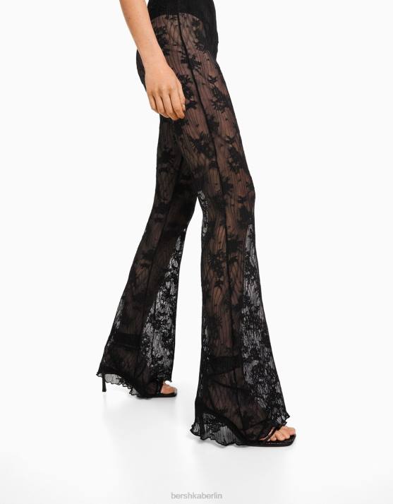 Schwarz Bershka Frauen ausgestellte Spitzenhose H00J1470