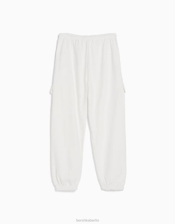 Weiss Bershka Frauen Jogginghose mit Taschen H00J1482