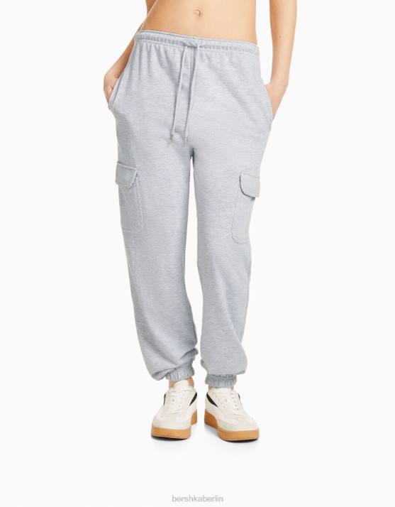 grau Bershka Frauen Jogginghose mit Taschen H00J1484