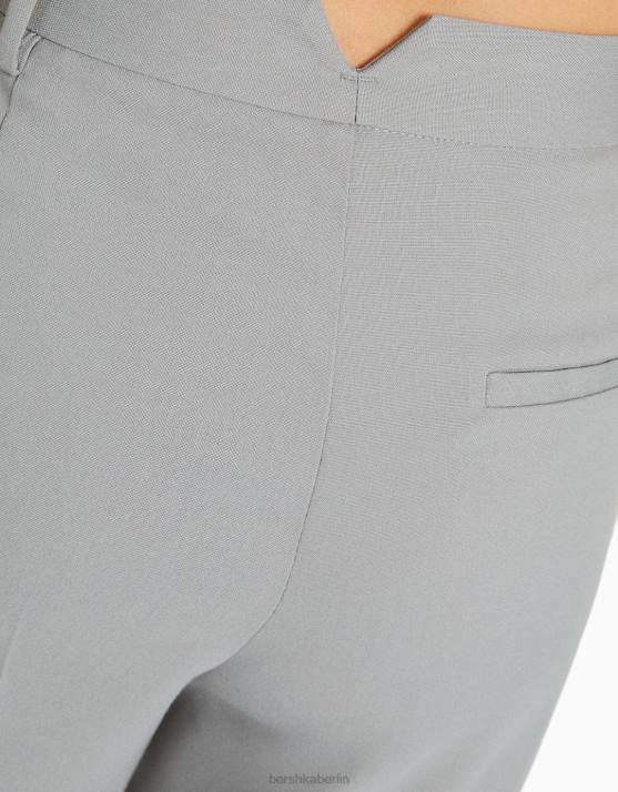 grau Bershka Frauen Taillierte Hose im Dad-Fit H00J1430