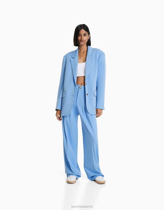 hellblau Bershka Frauen Gerade geschnittene, maßgeschneiderte Hose mit Bundfalten H00J1420