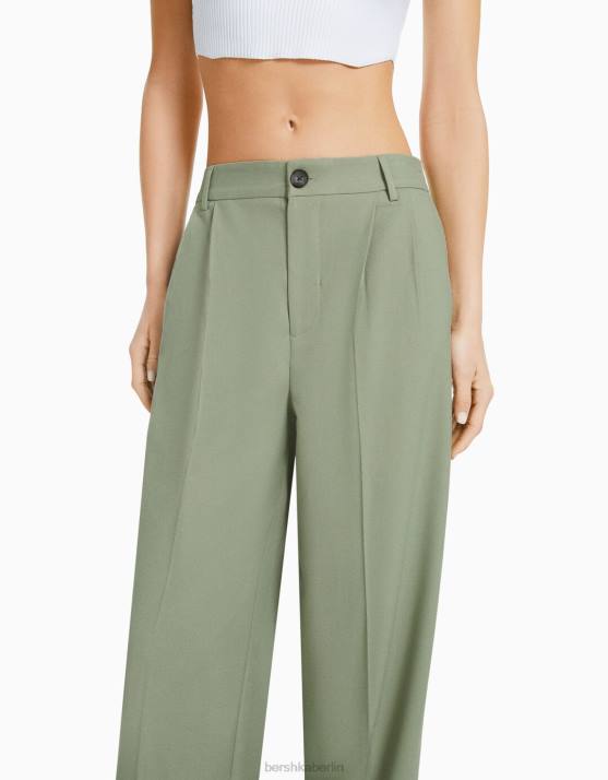 khaki Bershka Frauen Taillierte Hose im Dad-Fit H00J1431