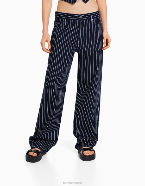 Blau Bershka Frauen Lockere, gerade geschnittene Nadelstreifenjeans H00J1536