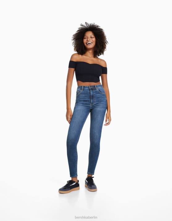 Blau Bershka Frauen Super-High-Rise-Röhrenjeans H00J1501