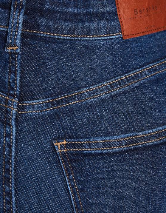 Marine Bershka Frauen Schlagjeans H00J1510