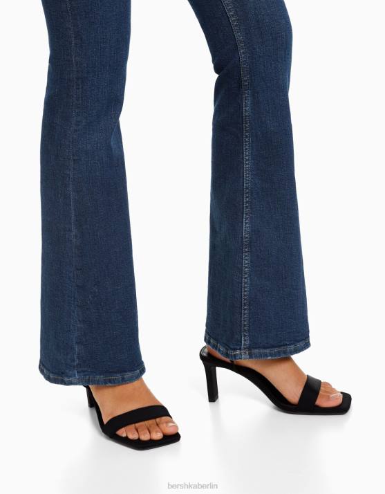 Marine Bershka Frauen Schlagjeans H00J1972