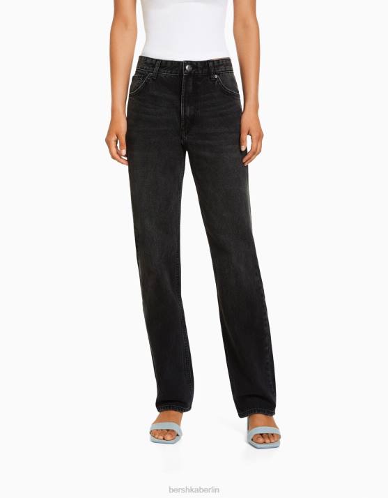 Schwarz Bershka Frauen Gerade geschnittene Jeans H00J1497