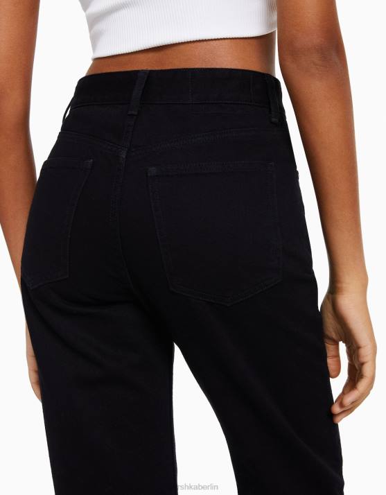 Schwarz Bershka Frauen Gerade geschnittene Jeans H00J1524