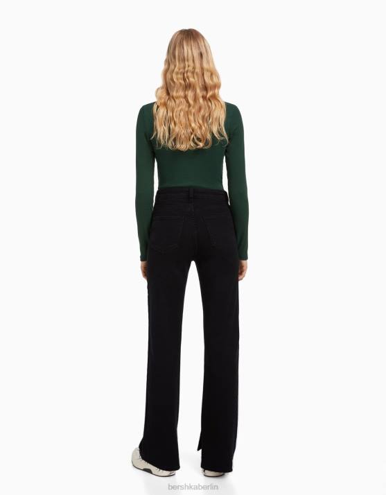 Schwarz Bershka Frauen Komfortjeans mit Seitenschlitz H00J1570