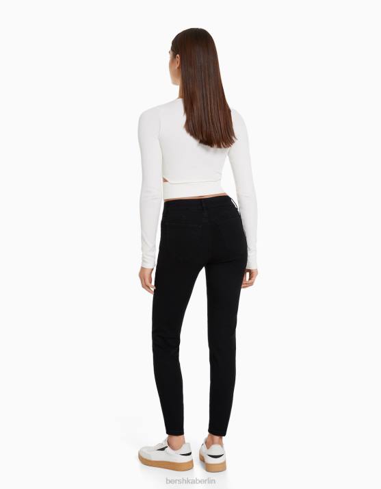 Schwarz Bershka Frauen Push-up-Röhrenjeans H00J1563