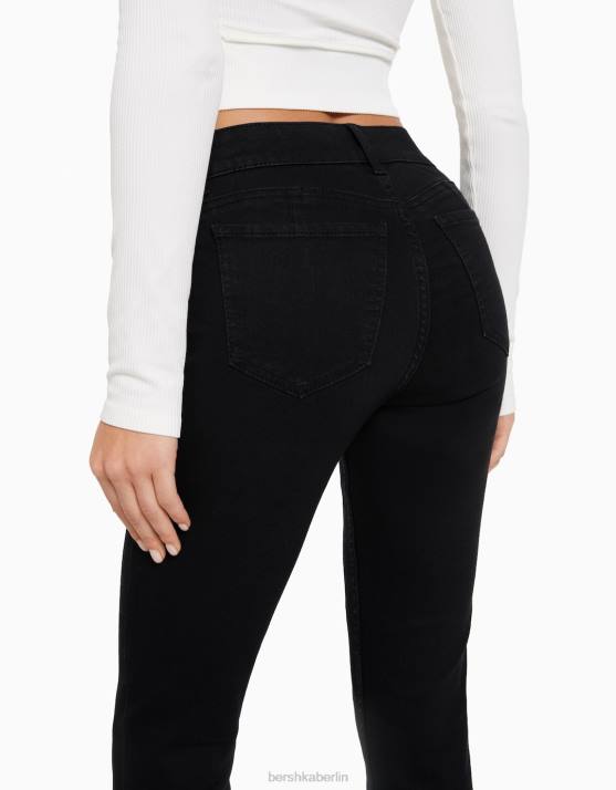 Schwarz Bershka Frauen Push-up-Röhrenjeans H00J1563