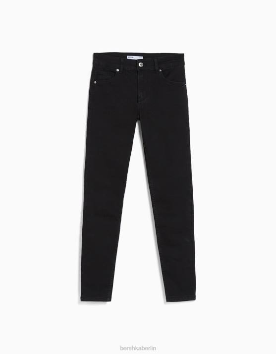 Schwarz Bershka Frauen Push-up-Röhrenjeans H00J1563
