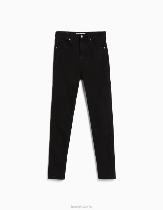 Schwarz Bershka Frauen Super-High-Rise-Röhrenjeans H00J1502
