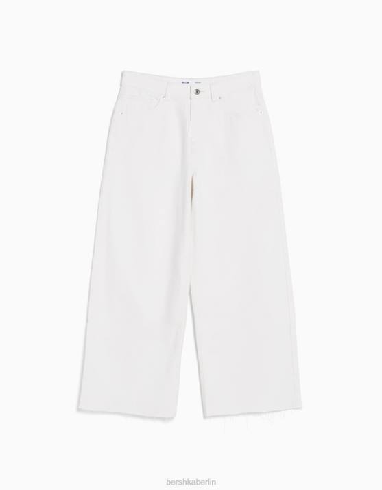 Weiss Bershka Frauen Kurze Jeans mit weitem Bein H00J1517