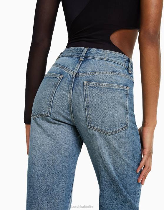 blau verwaschen Bershka Frauen Gerade geschnittene Jeans H00J1982
