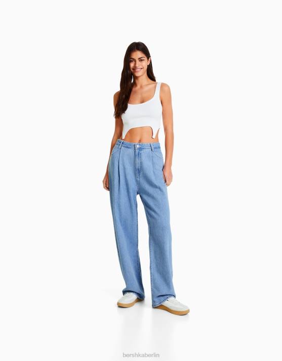 hellblau Bershka Frauen 90er-Jahre-Jeans mit Falten H00J1590
