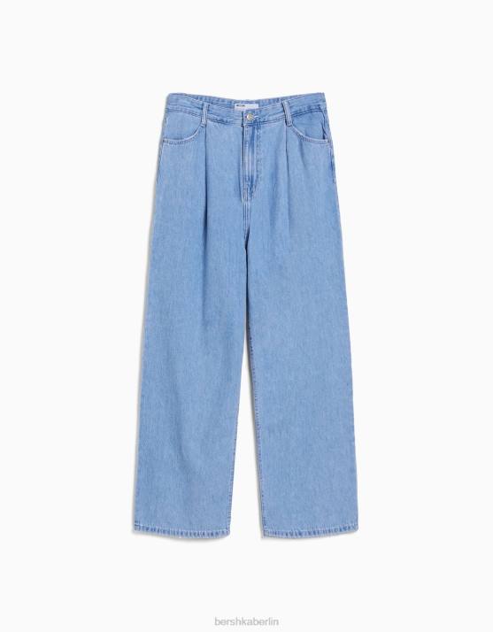 hellblau Bershka Frauen 90er-Jahre-Jeans mit Falten H00J1590