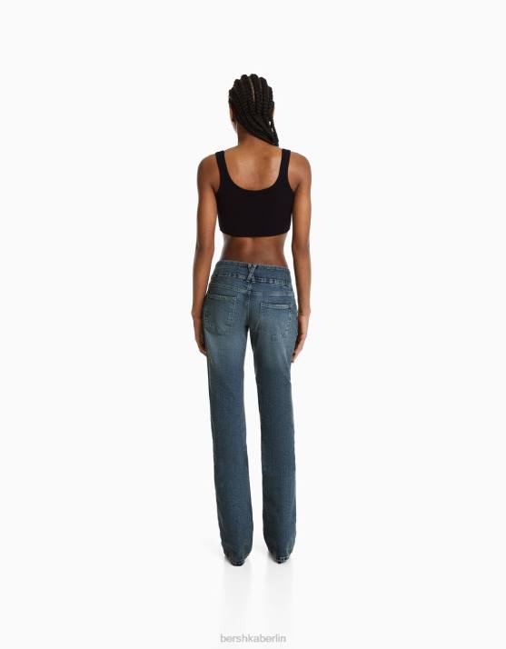 hellblau Bershka Frauen Ausgebleichte, tief sitzende Bootcut-Schlagjeans H00J1585