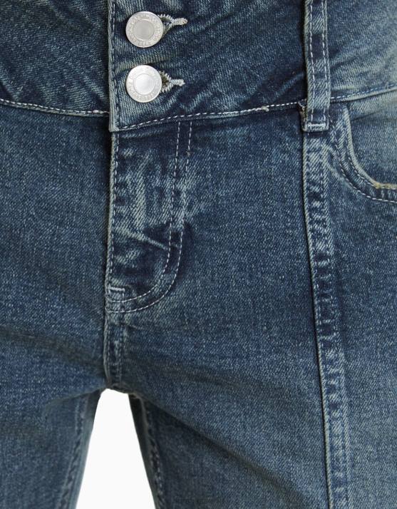 hellblau Bershka Frauen Ausgebleichte, tief sitzende Bootcut-Schlagjeans H00J1585