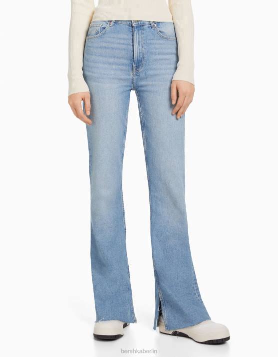 hellblau Bershka Frauen Komfortjeans mit Seitenschlitz H00J1568