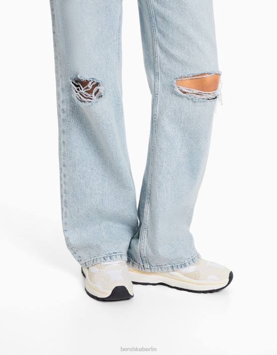 hellblau Bershka Frauen Zerrissene 90er-Jahre-Jeans mit weitem Bein H00J1606