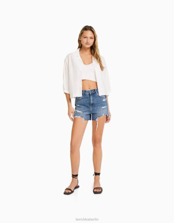 Blau Bershka Frauen zerrissene Jeansshorts mit Taschen H00J1711