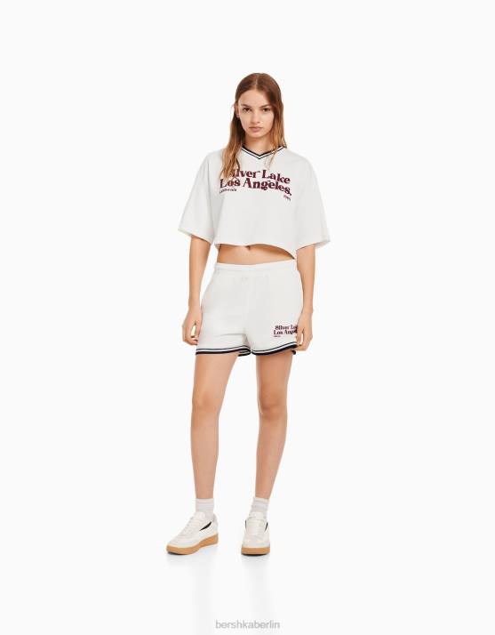 Creme Bershka Frauen Bedruckte Plüschshorts mit Besatz H00J1736