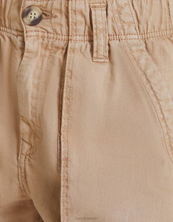 Kamel Bershka Frauen Bermudashorts aus Paperbag-Baumwolle H00J1690