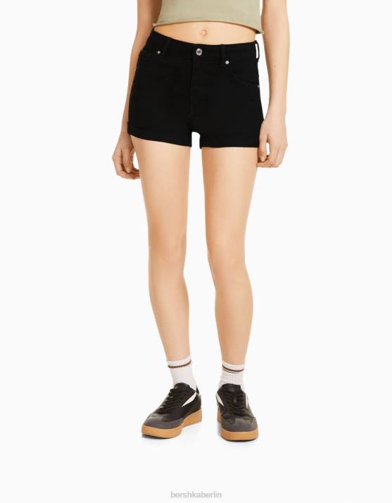 Schwarz Bershka Frauen Krempel-Jeansshorts H00J1728