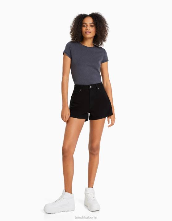 Schwarz Bershka Frauen Mom-Fit-Jeansshorts H00J1685