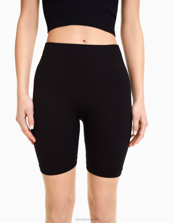Schwarz Bershka Frauen Nahtlose, gerippte Leggings-Shorts H00J1469