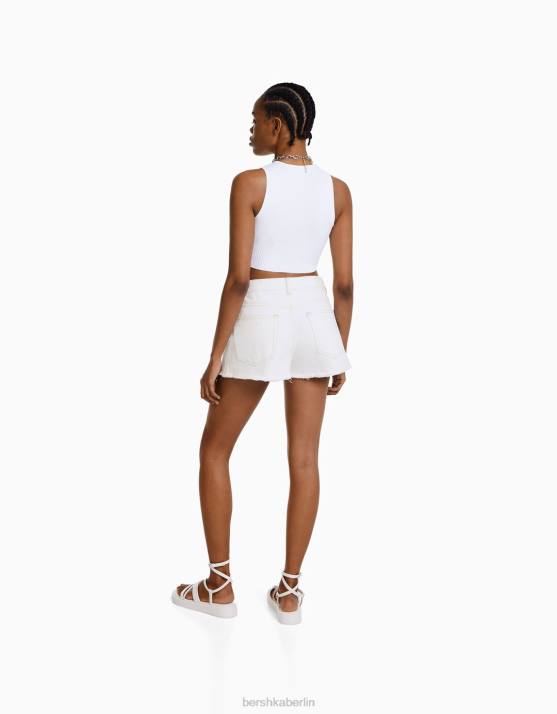 Weiss Bershka Frauen Vintage-Jeansshorts mit Rissen H00J1718