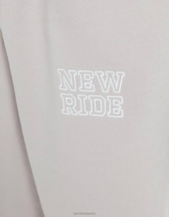 grau Bershka Frauen Plüsch-Baumwollshorts H00J1729